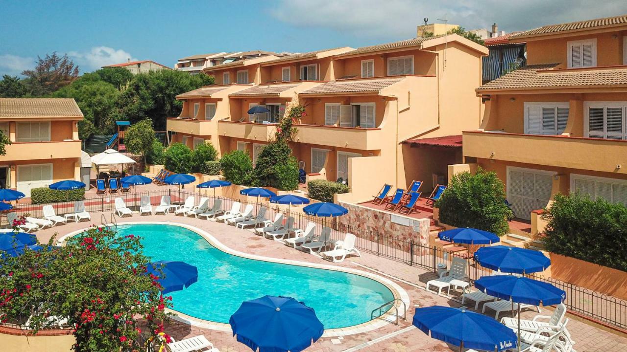 Residence Le Onde Badesi Εξωτερικό φωτογραφία